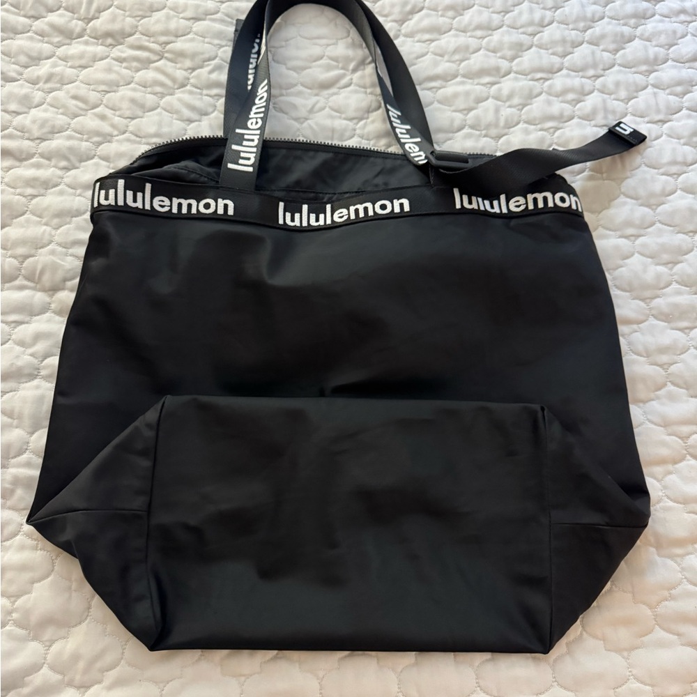 Lululemon “the rest is written” tote - Picture 2 of 4